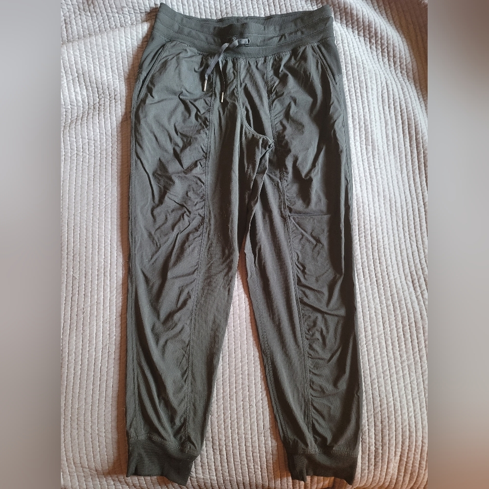 Lululemon Dance Studio Jogger, black, size 8